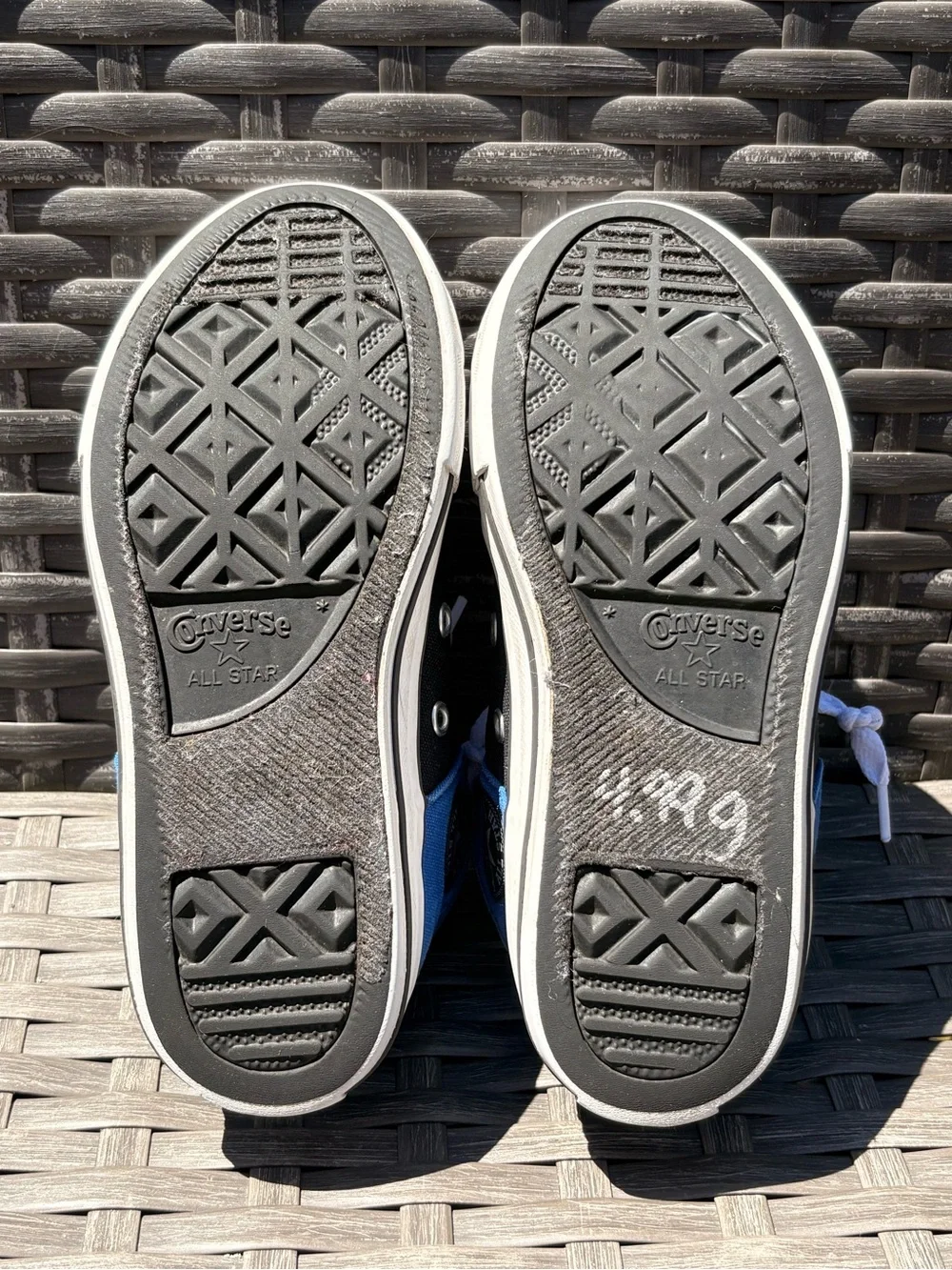 Converse Chuck Taylor All Star Axel Mid Black Blue Kids Sneaker Size 1.5 Junior